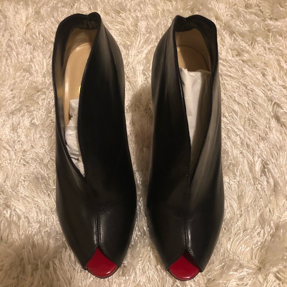 Christian Louboutin Shoes - Christian Louboutin Chester fille 120 booties